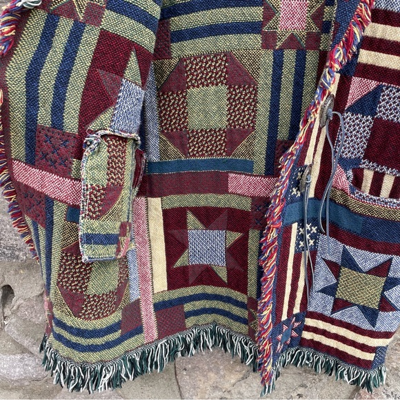 Handcrafted | Reworked Tapestry Fringe Blanket Cardigan Coat Quilt-Look Pattern - Picture 15 of 16